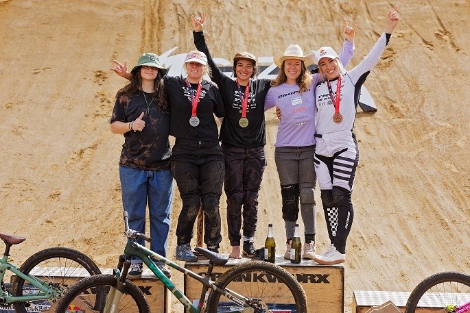 Kiwi wins gold in groundbreaking women's event
